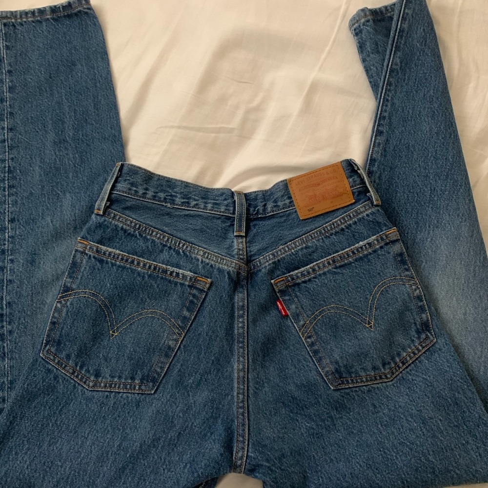 LEVI JEANS - Picture 1 of 2